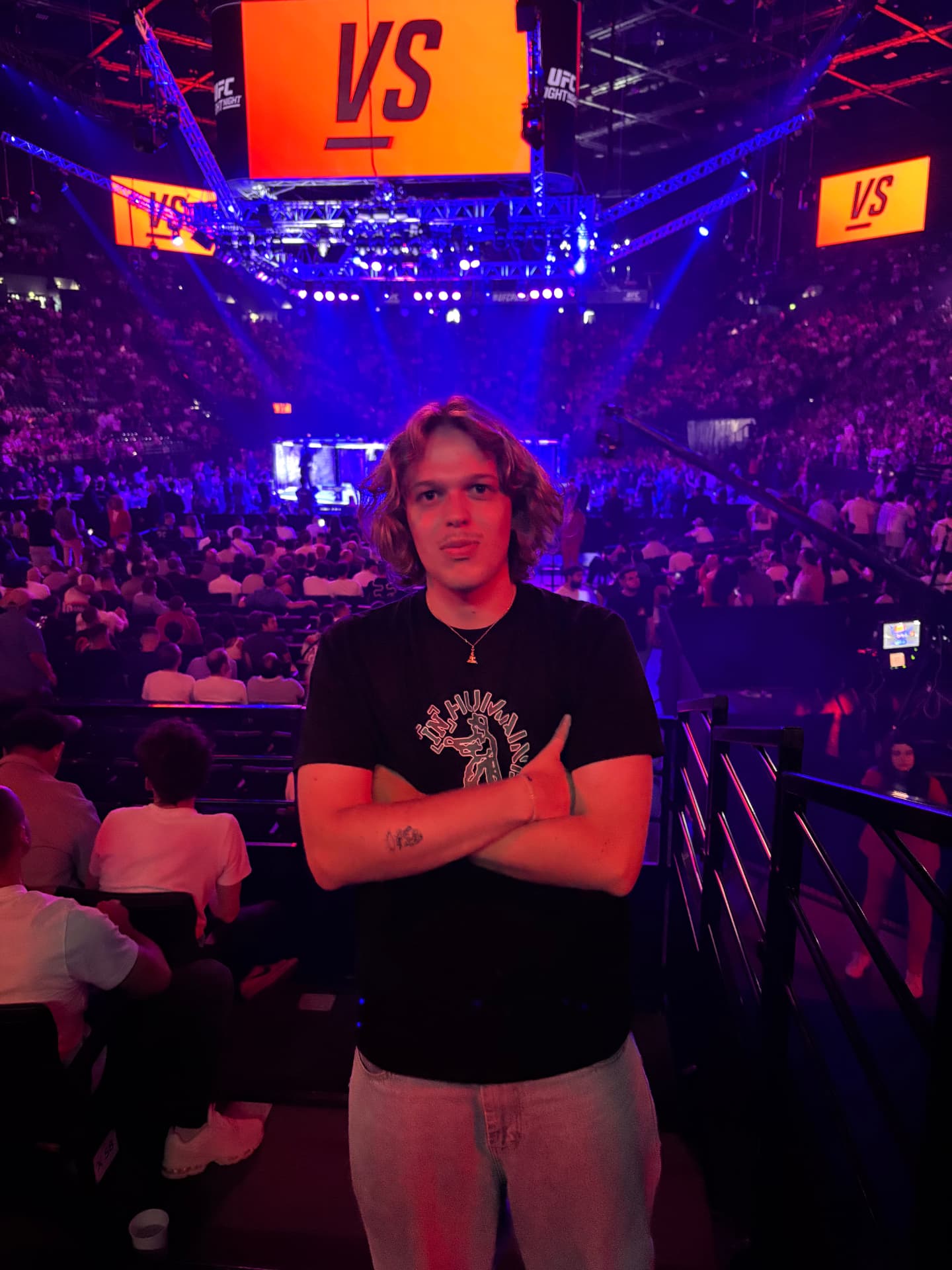 Portret van Elias Dekeyster, backstage bij een UFC-evenement